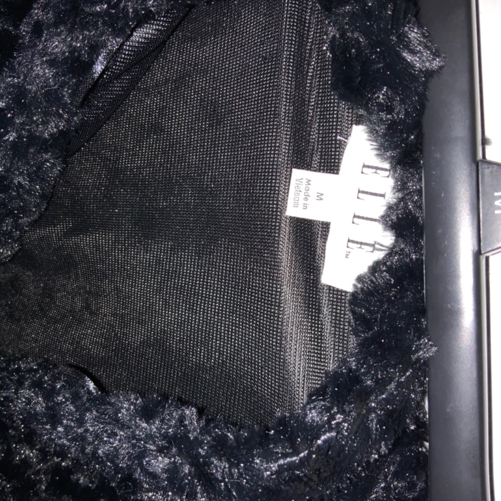 Elle Shoulder Jacket - Picture 2 of 4